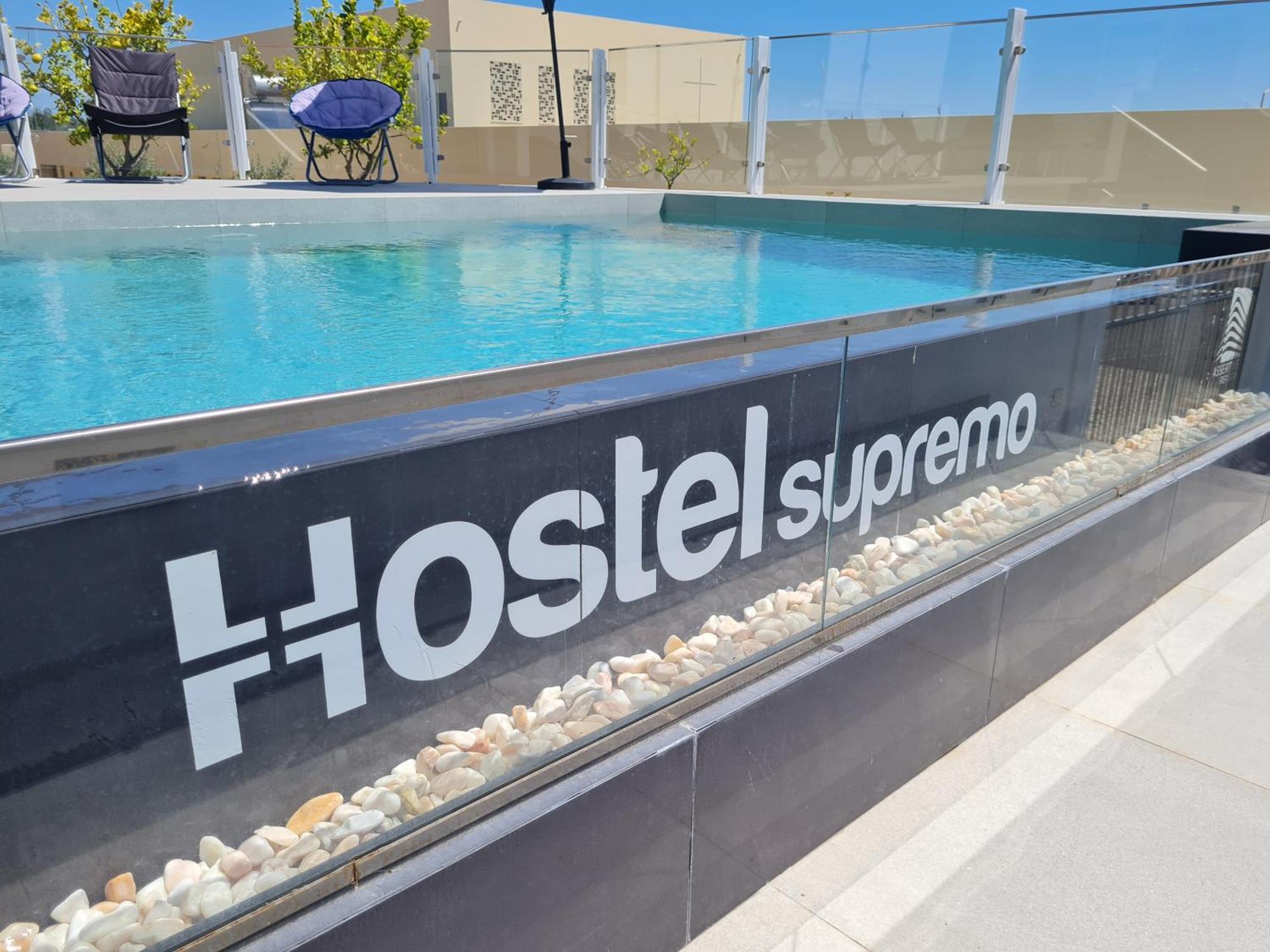 Hostel Supremo Armação de Pêra المظهر الخارجي الصورة